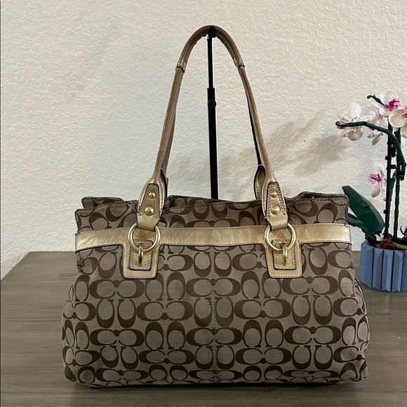 Coach Penelope Signature Large Tote Bag F14692 - Picture 2 of 12